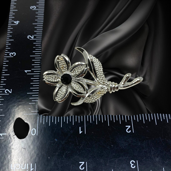 Vintage Sarah Coventry Modernist Stylized Flower Shaped Brooch Pin Silver Tone - Picture 4 of 4